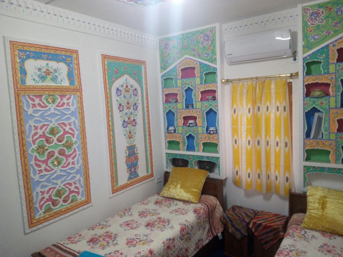 Al Hilol Guesthouse Bucara Exterior foto